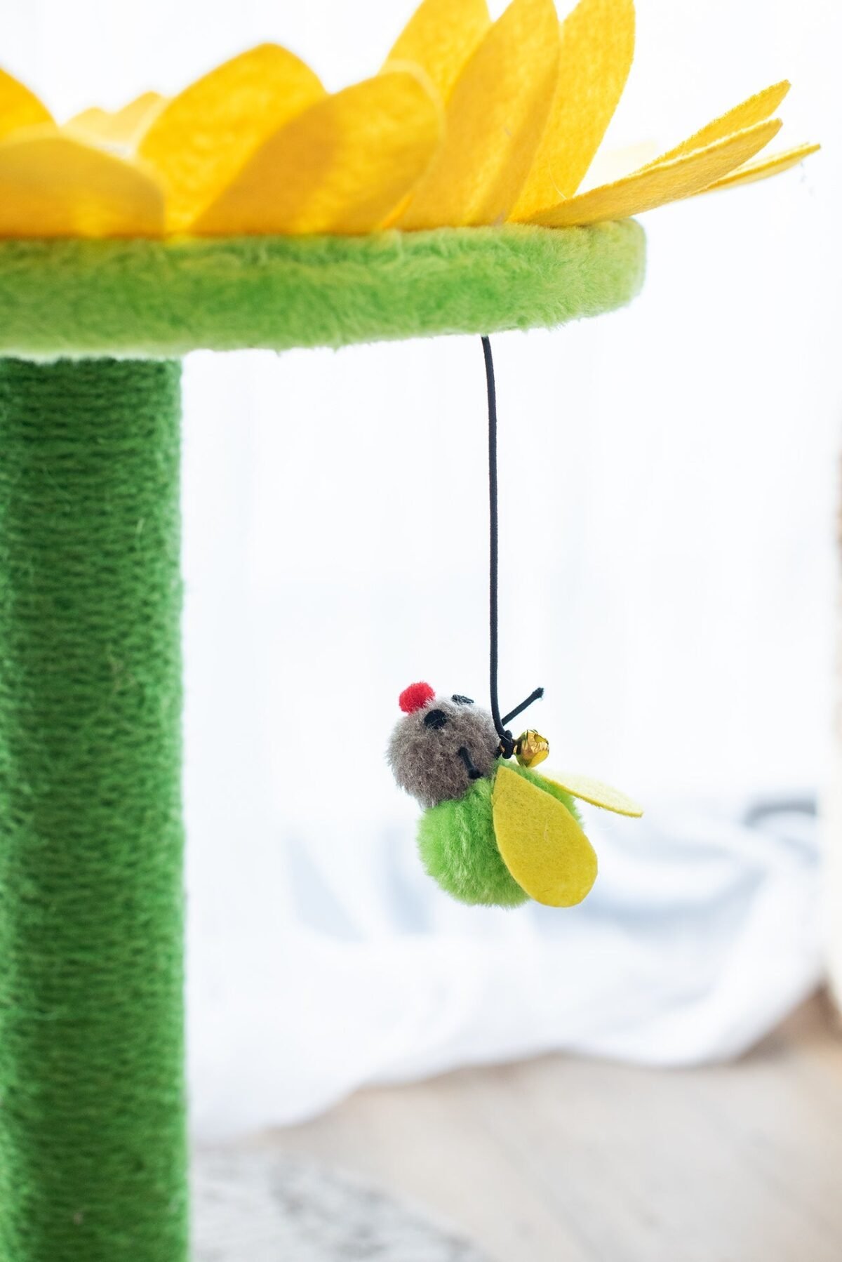 Sunflower Cat Scratcher - Image 8